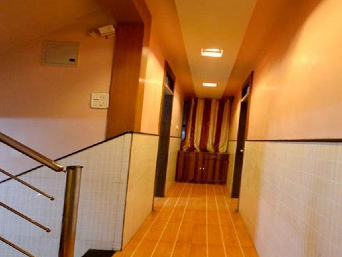 Hotel Sai Hari Prasad シルディ エクステリア 写真